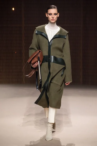 Look 38